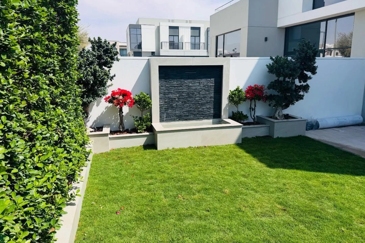 Care-Garden-Maintenance-in-dubai