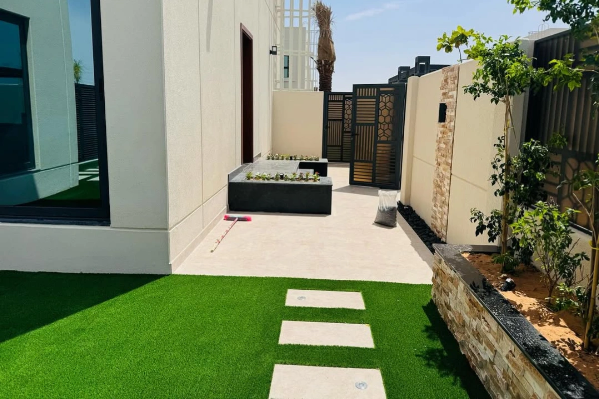 villa-landscaping-design-work
