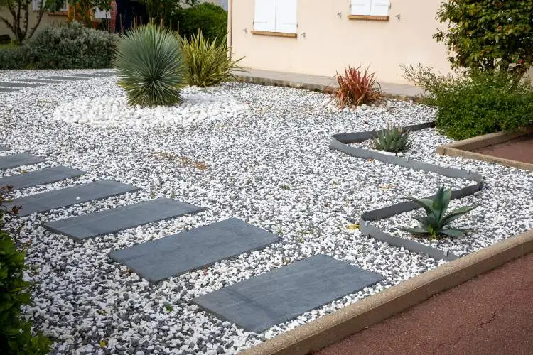 Pebble colors and sizes available for Dubai landscaping